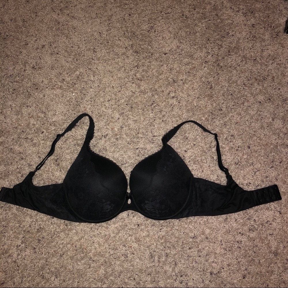 Blake lace detailed Victoria’s Secret bra! - Picture 1 of 4